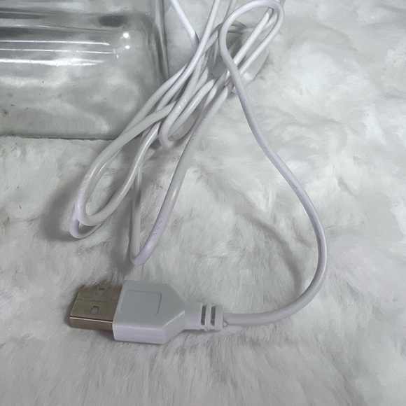 Clear Quartz Circle Rough Gemstone Lamp Cold Color Light - Picture 4 of 5